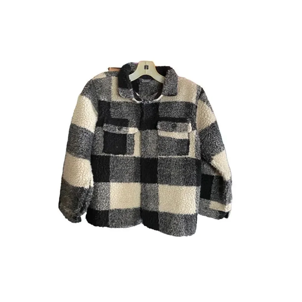 PriMark boy black and white checkered jacket size 6/7